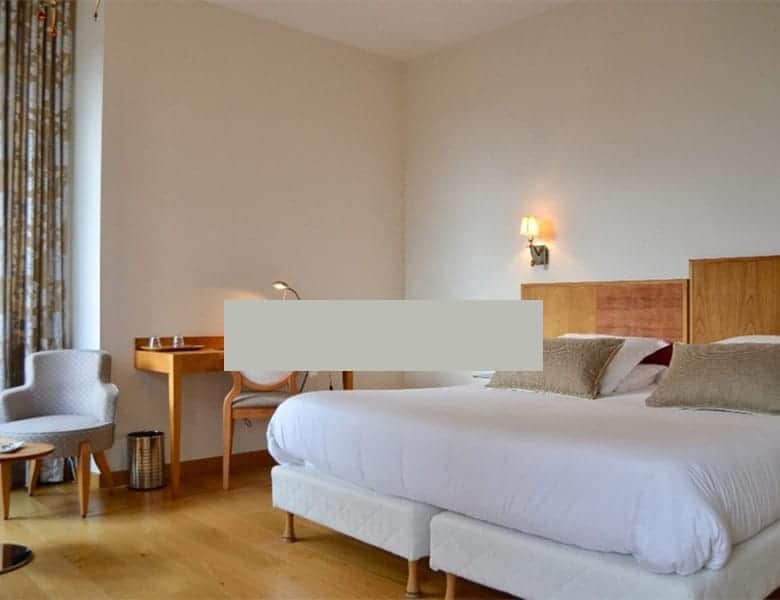 a-vendre-hotel-bureau-4-etoiles-de-8-chambres-en-ardeche-1
