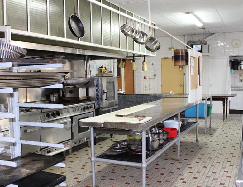 a-vendre-hotel-restaurant-2-de-24-chambres-80-couverts-proche-vichy-dans-lallier-17