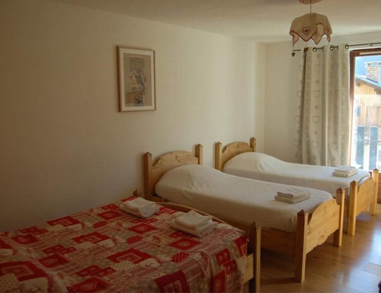 a-vendre-un-hotel-restaurant-de-14-chambres-45-couverts-a-allos-dans-les-alpes-de-haute-provence-3