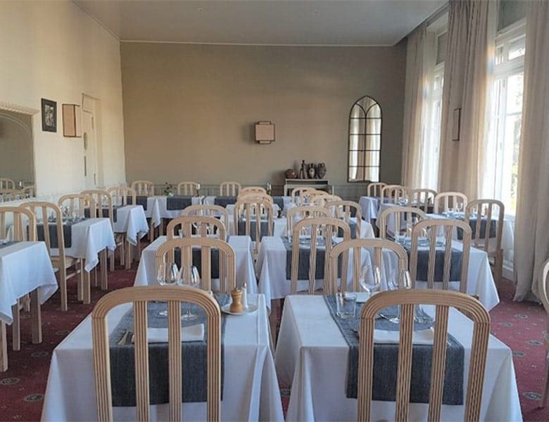achat-dun-hotel-restaurant-3-etoiles-fonds-de-commerce-de-38-chambres-proche-de-clermont-ferrand-dans-le-puy-de-dome-11