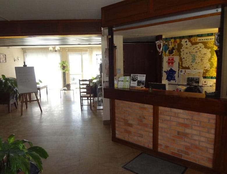 achat-dun-hotel-restaurant-3-etoiles-fonds-et-murs-de-30-chambres-120-couverts-a-chalon-sur-saone-dans-la-saone-et-loire-15