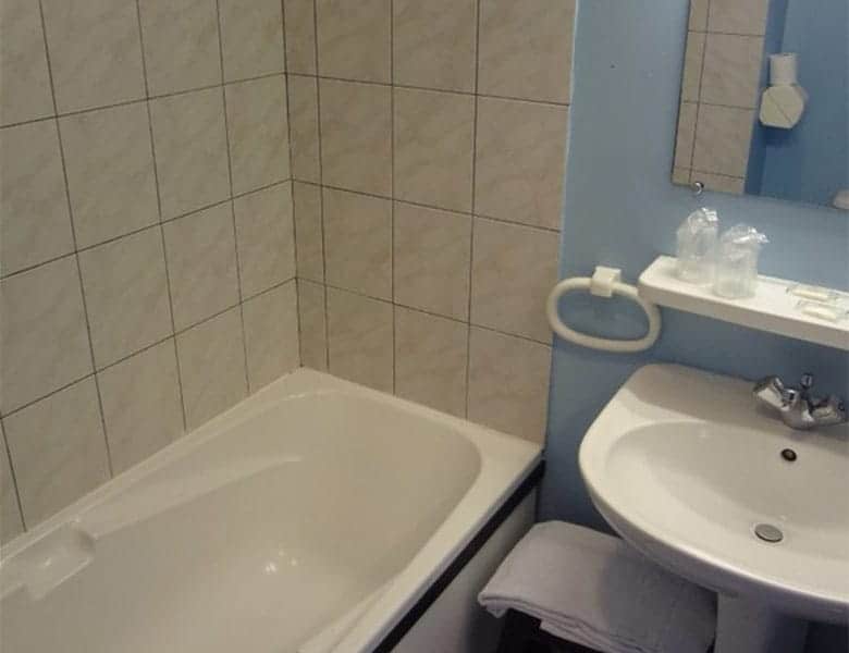 achat-dun-hotel-restaurant-3-etoiles-fonds-et-murs-de-30-chambres-120-couverts-a-chalon-sur-saone-dans-la-saone-et-loire-5