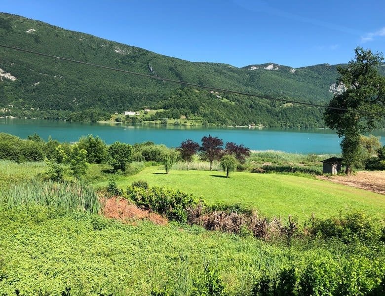 bar-restaurant-a-vendre-200-couverts-au-lac-daiguebelette-en-savoie-proche-de-chambery-5