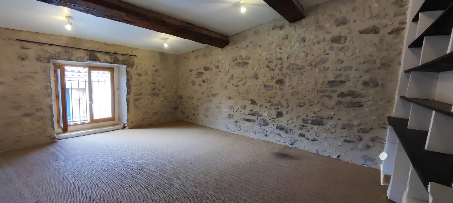 À vendre – Maison d'hôtes de 8 chambres à Adissan – Hérault (34)