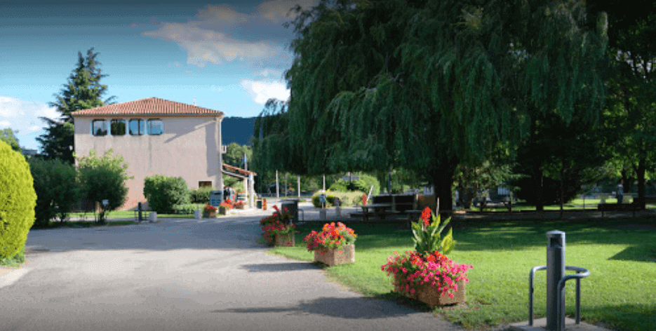 camping-dsp-135-emplacements-a-sisteron-dans-les-alpes-de-haute-provence-3