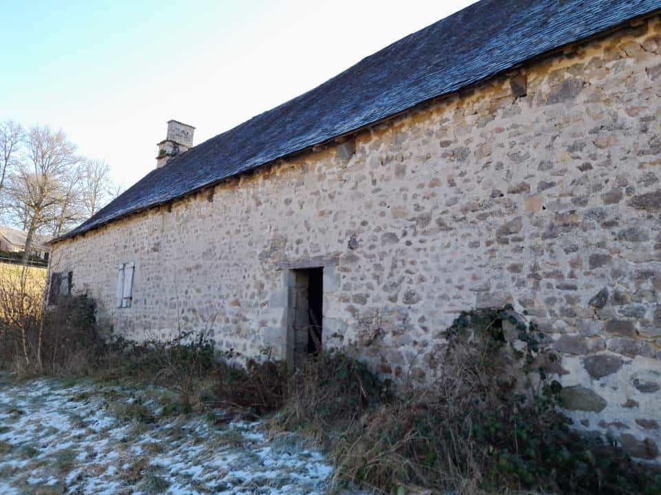 À vendre – Corps de ferme de 7 hectares à proximité de Égletons – Corrèze (19)