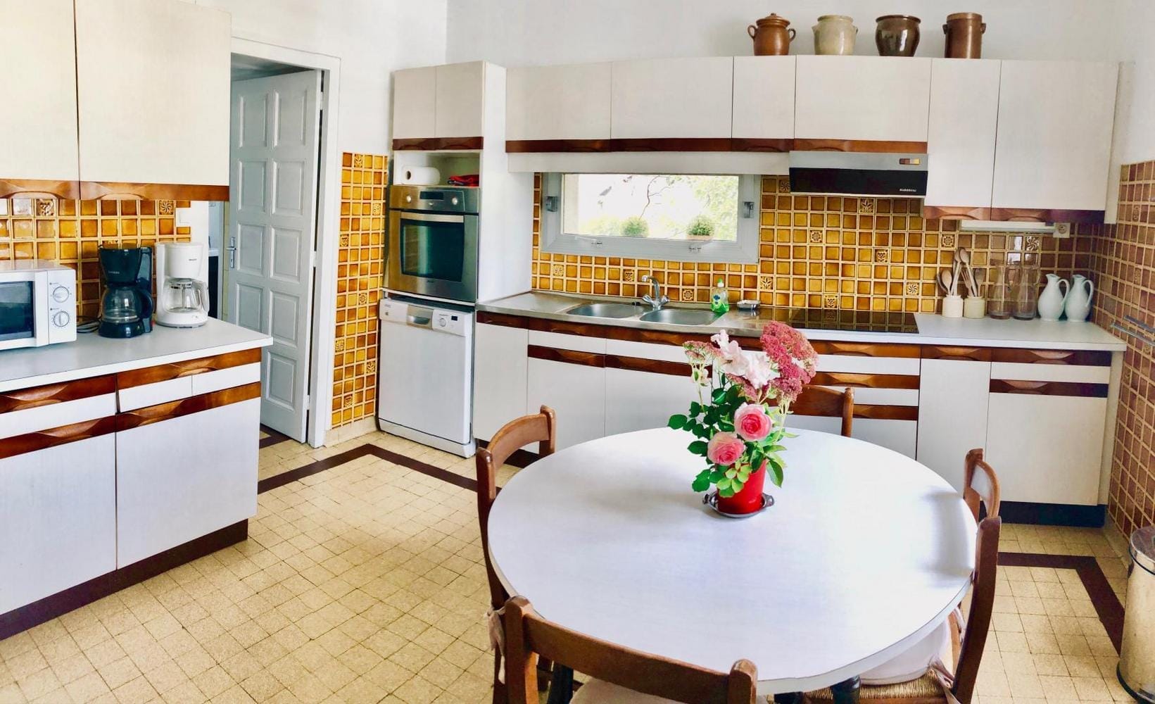 gite-avec-piscine-exterieur-a-vendre-a-uzerche-correze-13