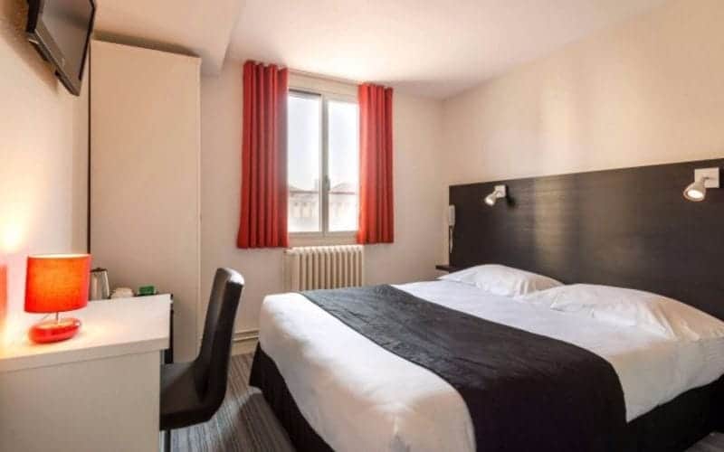 hotel-bureau-a-vendre-a-tarbes-dans-les-hautes-pyrenees-15