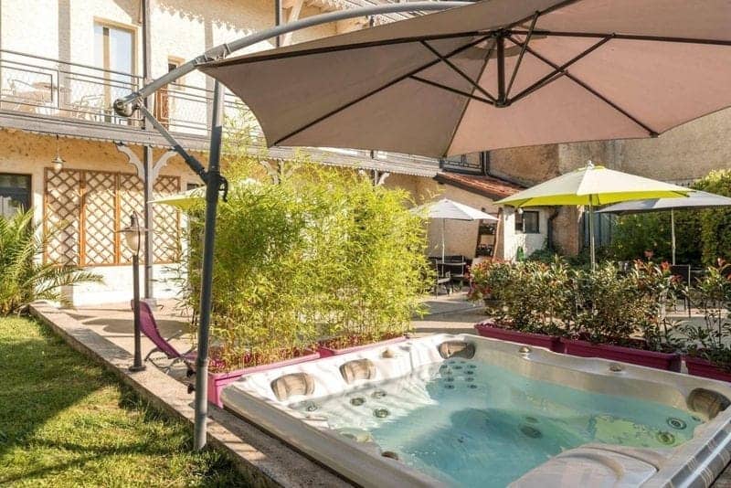 hotel-bureau-a-vendre-a-tarbes-dans-les-hautes-pyrenees-5