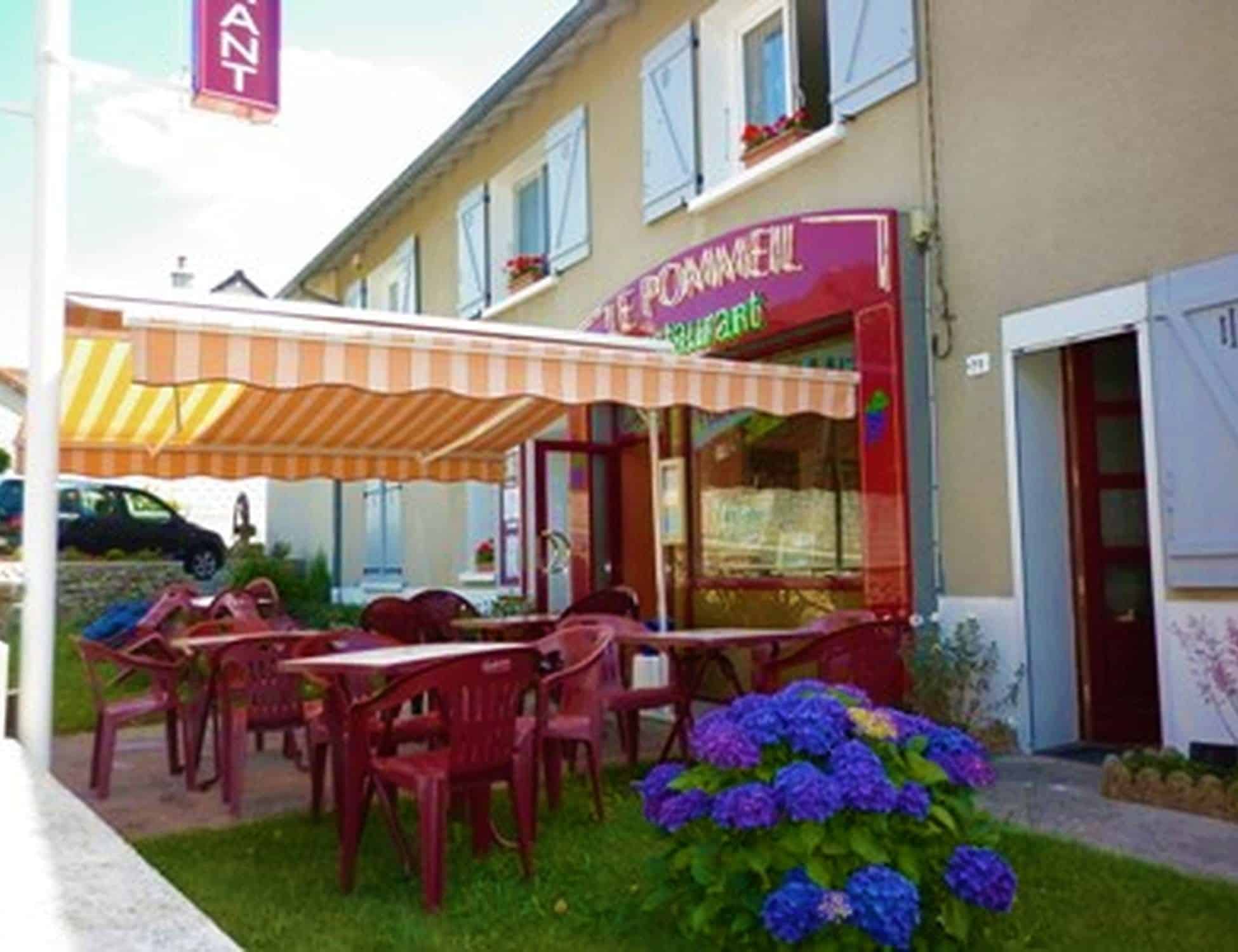 hotel-restaurant-2-a-vendre-de-9-chambres-50-couverts-a-gueret-dans-la-creuse-7