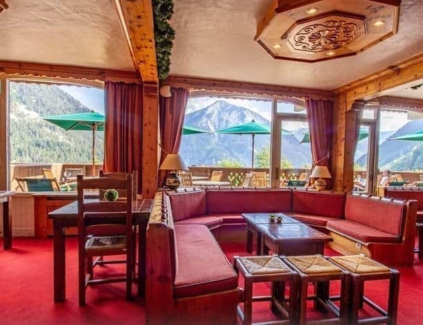 hotel-restaurant-3-a-vendre-de-31-chambres-90-couverts-au-coeur-de-la-station-de-champagny-en-vanoise-en-savoie-11