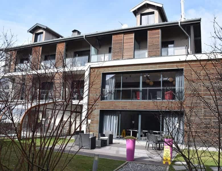 hotel-restaurant-3-de-16-chambres-45-couverts-murs-et-fonds-a-vendre-a-passy-en-haute-savoie-9