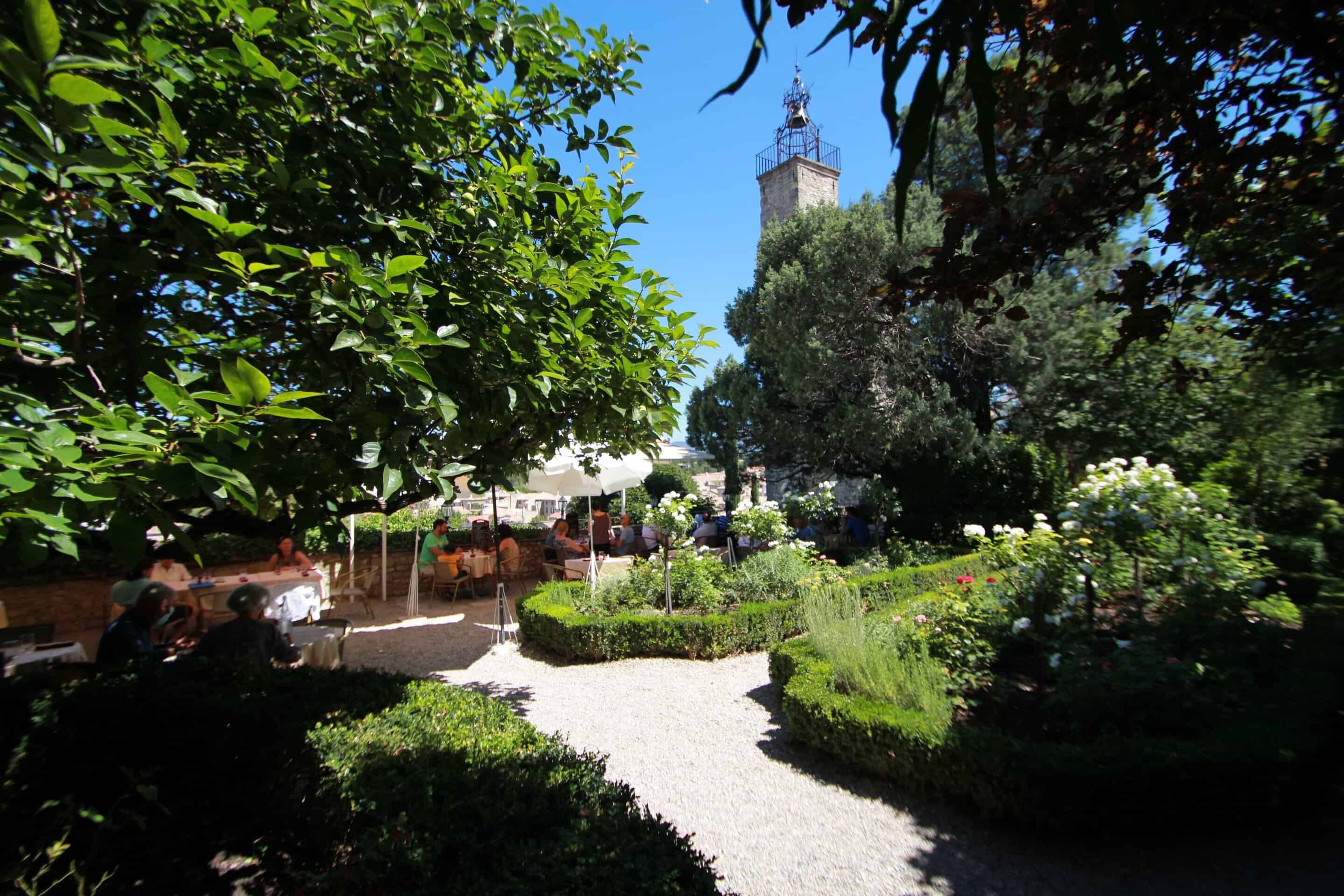 hotel-restaurant-3-etoiles-a-vendre-dans-le-vaucluse-5