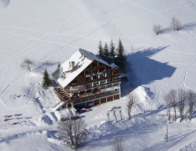 hotel-restaurant-3-etoiles-a-vendre-de-26-chambres-en-savoie-3