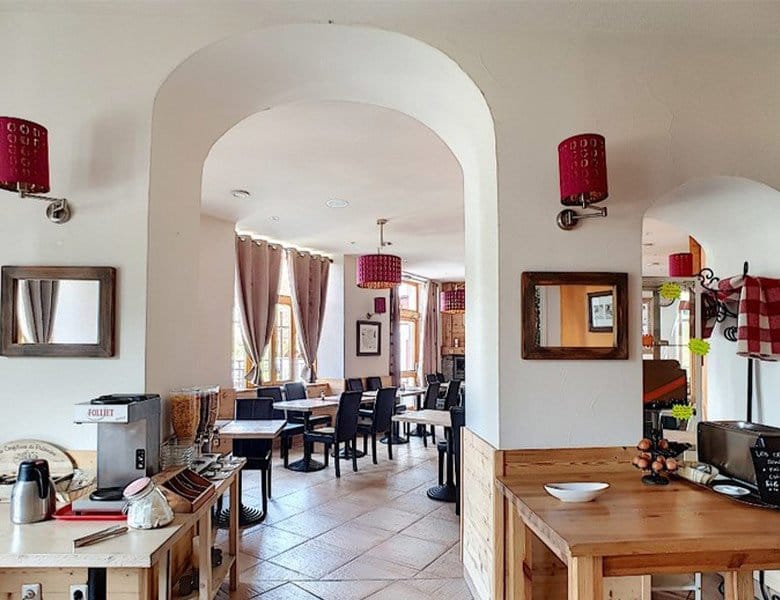 hotel-restaurant-a-vendre-29-chambres-60-couverts-en-savoie-a-bourg-saint-maurice-3