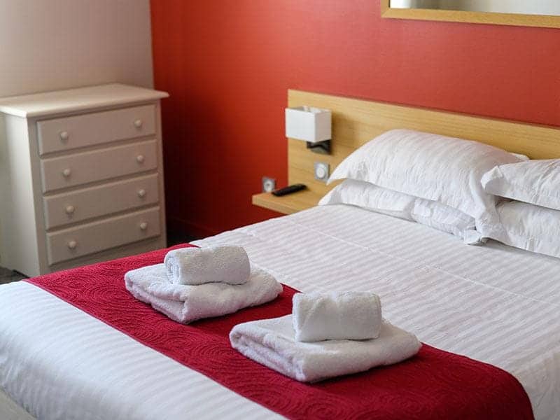 hotel-restaurant-avec-golf-a-vendre-en-hautes-pyrenees-7