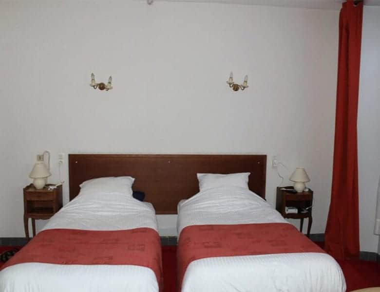 hotel-restaurant-de-26-chambres-a-vendre-proche-de-dijon-dans-le-jura-7