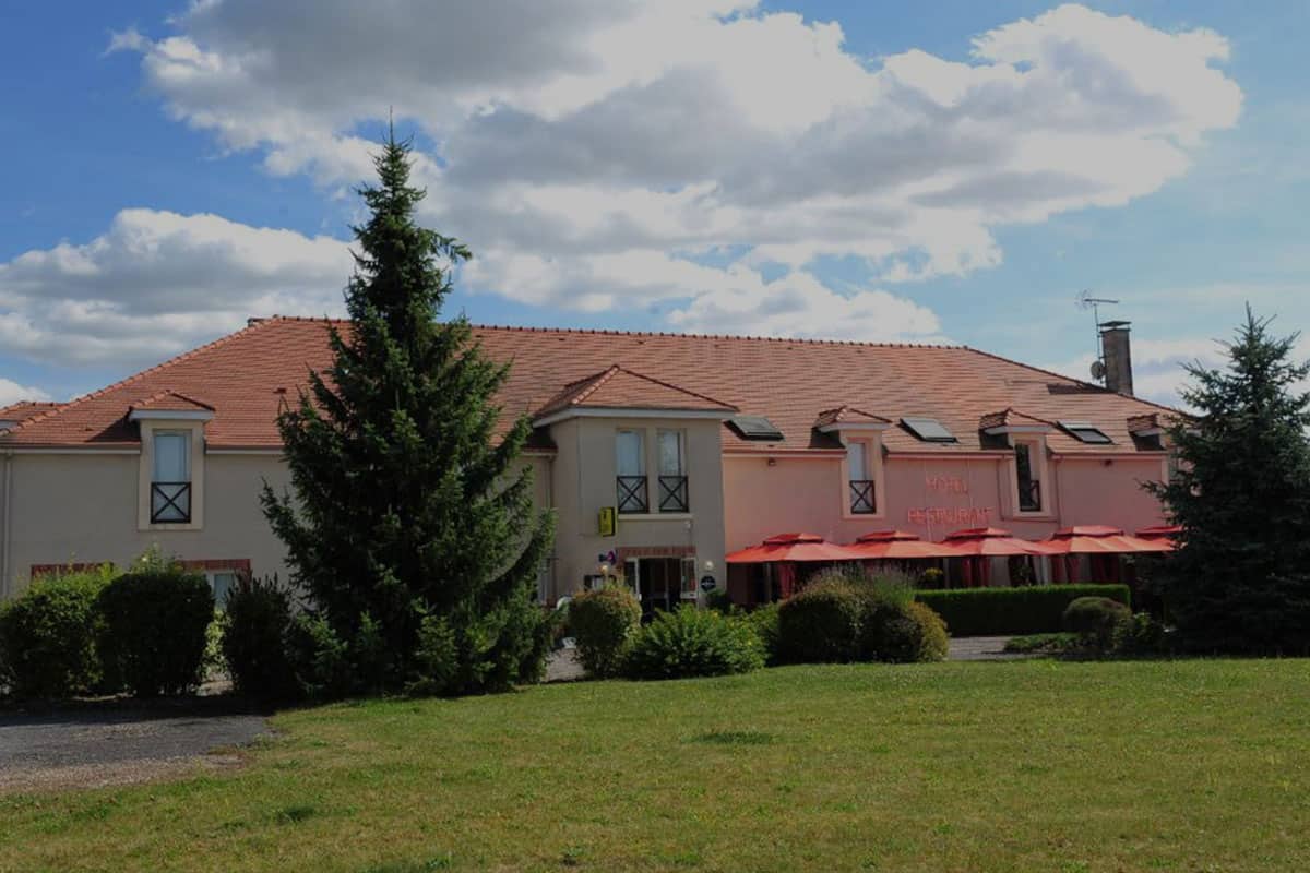 hotel_restaurant_a_vendre_vouziers_2.jpg