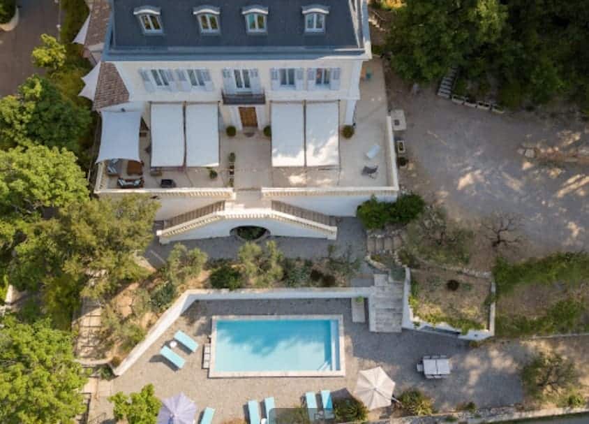 Maison d’Hôtes de 7 chambres et 1 gîte à Gréoux-les-Bains – Alpes-de-Haute-Provence