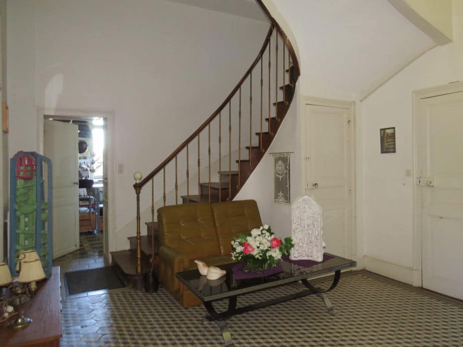 manoir-xixdeg-de-400-m2-a-vendre-dans-lallier-9