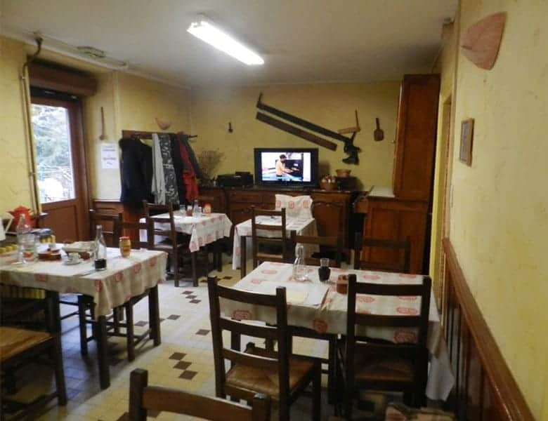 a-vendre-fonds-de-commerce-dun-hotel-restaurant-de-10-chambres-30-couverts-en-isere-7