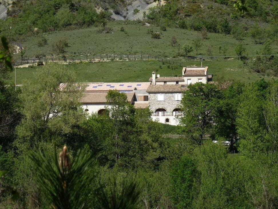 propriete-a-vendre-a-entrepierres-dans-les-alpes-de-haute-provence-5