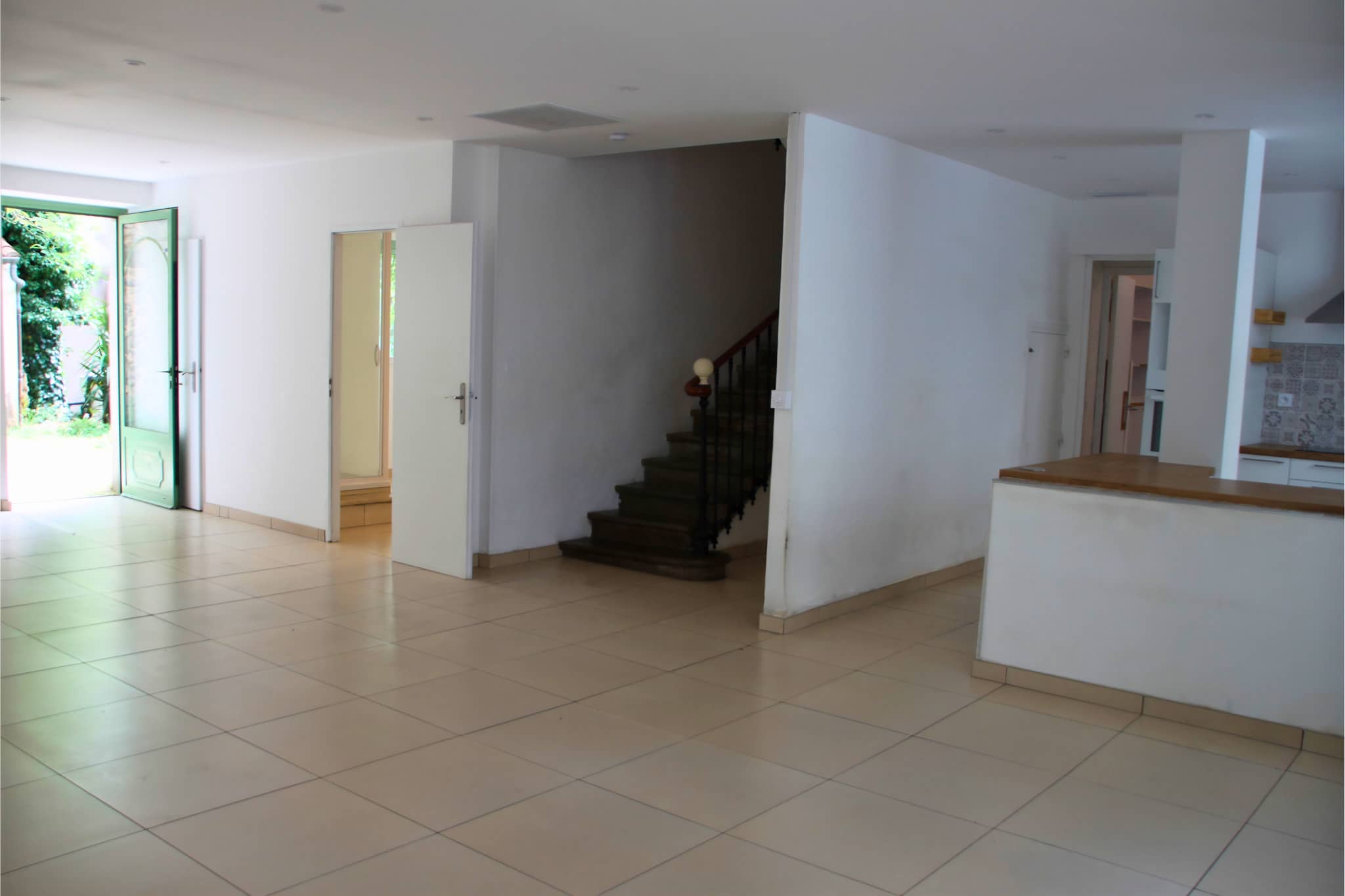 À vendre – Maison d'hôtes de 8 chambres à Adissan – Hérault (34)