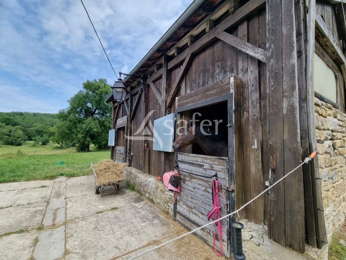 À vendre – Propriété équestre de 9 hectares avec maison de 175 m² à Martel – Lot (46)