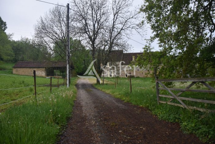 À vendre – Propriété équestre de 9 hectares avec maison de 175 m² à Martel – Lot (46)