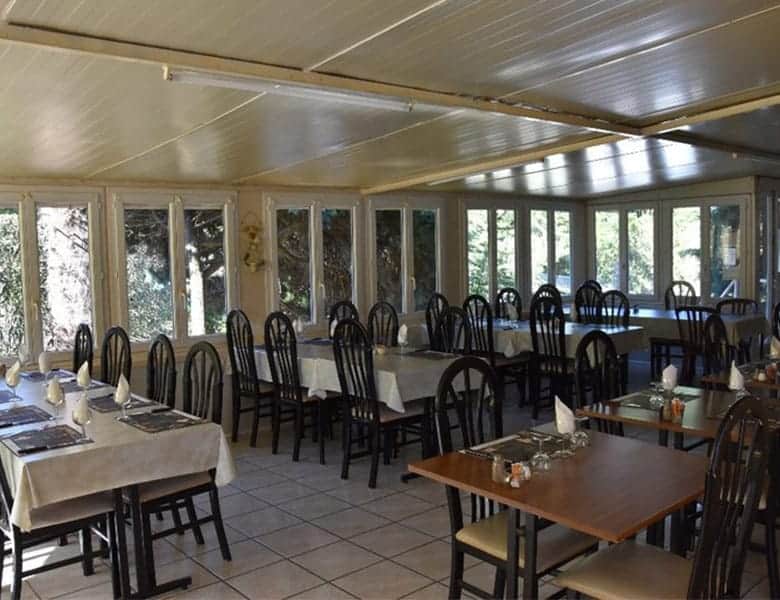 a-vendre-cafe-hotel-restaurant-de-8-chambres-dans-le-gers-11